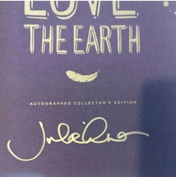 Love the Earth by Julian Lennon, signed copy by Julian Lennon Children's Book - Picture 3 of 14